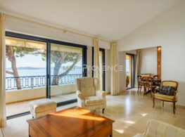https://www.merprovence.com/proprietes/saint-maxime-vue-mer-dernier-etage/