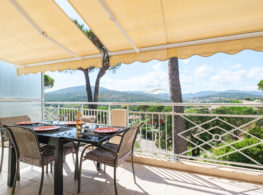 https://www.merprovence.com/proprietes/sainte-maxime-maison-2-chambres-piscine/